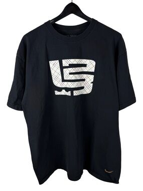 Mens 2010s Nike LeBron James The King Retro Logo NBA Black Shirt Size XL
